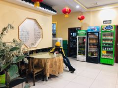 -壹阁胡羊焖饼(特色小吃街店)