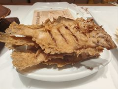 炸偏口鱼-鲜得莱渔港·小平岛海胆馆(七贤岭店)
