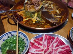 -洱火云南酸菜牛肉火锅(石景山当代商城店)