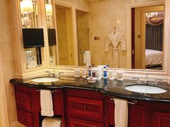 -广州富力丽思卡尔顿酒店