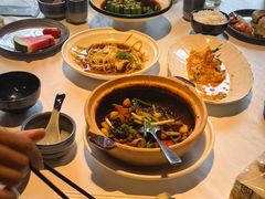 -八府香鸭·啫啫煲(华山路店)