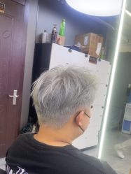 -藤野造型烫发染发