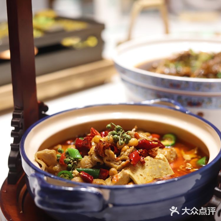 反正来这里吃菜，涨姿势