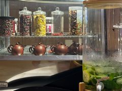 -涨巢·潮玩水疗局