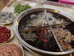 -储奇门鳝鱼火锅(总店)