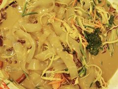 -闯关东东北农家菜(崂山石老人店)