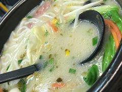 -灵芝妹子海鲜米线(香炉礁山姆店)