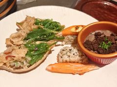 -牛YO寿喜烧·铁板烧和牛火锅自助(市府恒隆店)