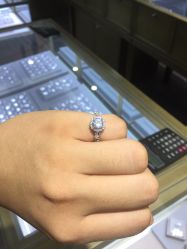 -威德钻石-克拉钻大本营(南京东路店)