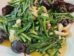 小炒蟹味菇-鑫渔港海鲜本地菜·山海关浑锅(东戴河店)