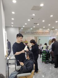 -藤野造型烫染·漂发