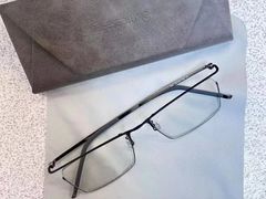 -爱视眸Eyeblling眼镜·依视路·蔡司镜片折扣店(百联南方商城购物中心)