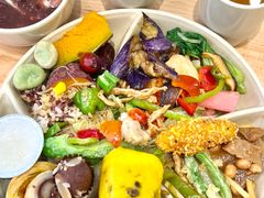 -素满香·全民食养自助(长宁龙之梦店)