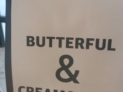 -BUTTERFUL&CREAMOROUS 黄油与面包(西单大悦城店)