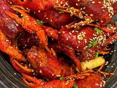 -肥肥虾庄·金牌油焖大虾(汉口城市广场店)