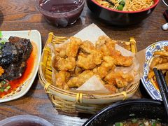 -爆炸头阿姨小四川正宗川味小吃(无任何分店)