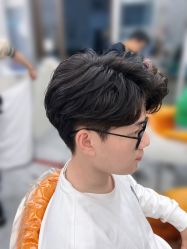 -豪斯塔美发连锁