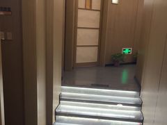 -耳湾躺式采耳SPA馆(保利五月花店)