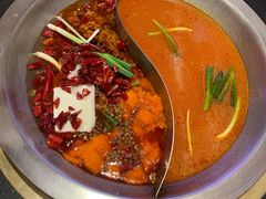 -沸炉重庆老火锅(军事博物馆店)