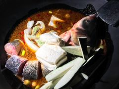 -鱼窝棚柴火铁锅炖(富山屯店)