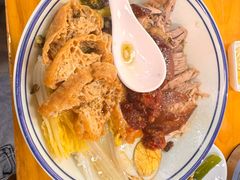 -明姨仔潮汕美食·碳炉猪脚·汕尾牛腩饭·起片鸡煲(起义路店)