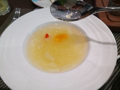 -悦享绿山墙西餐厅