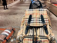 -BURBERRY(上海港汇恒隆广场店)