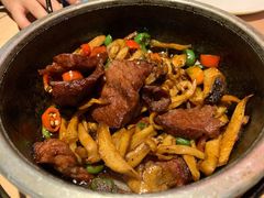 石锅山珍焗牛排-柒园·三十年创意杭帮菜(龙湖滨江天街店)