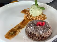 巧克力熔岩配杏仁冰淇淋-Ministry of Crab•MOC(交子大道店)