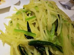 尖椒土豆丝-渝信川菜(工体店)