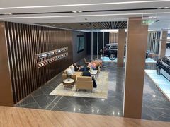 -上海宝宁宝马4S店