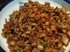 扑豆角藕丁-辣得叫湘菜(四明店)