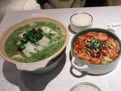 -渝是乎酸菜鱼(龙旗购物中心店)