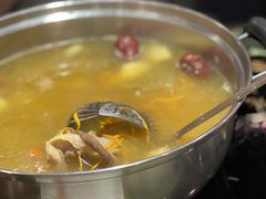 -丫丫汤膳打边炉(宏府408坊店)