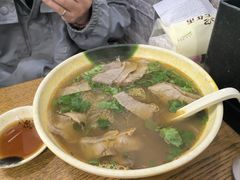 -黄阿姨锅贴大王(万航渡路店)