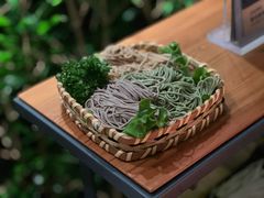 -湊湊火锅·茶憩(南京东路悦荟店)