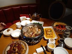 -隔壁老王·家常云南菜(花巷店)