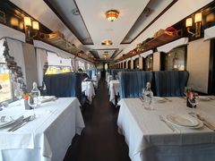 靠窗位-火车头法国西餐厅