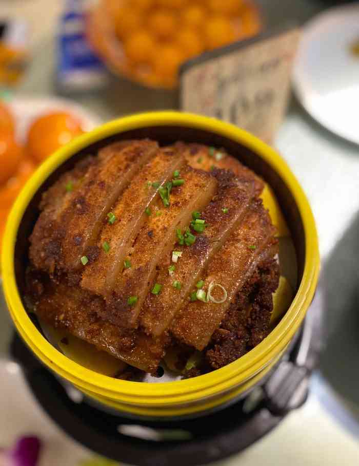 皖香·小菜园(合生汇店)-"特殊时期的合生汇人也挺多的,和朋友在附近.