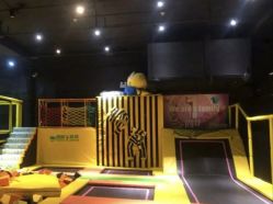-蹦蹦跳跳(新奥购物中心店)