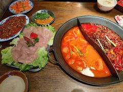 -萍姐火锅·公路夜市(武汉首店)