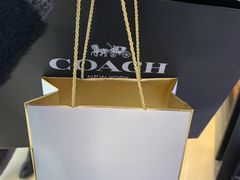 -COACH蔻驰(银泰店)