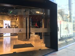 -Air Jordan(世贸天阶店)