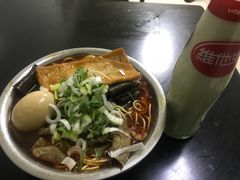 -薛记襄阳香辣牛肉面(平安路店)