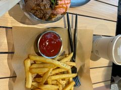 -J Create城市露营咖啡·简餐·宠物(上海动物园店)