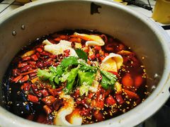 -晓彭肥肠鸡·泡椒鸡火锅(水木天地店)
