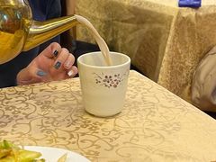 新疆奶茶-维吾尔餐厅(宜山路店)