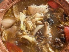 -阿婆情腊排骨火锅(金虹路店)