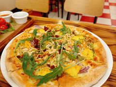 -城市大道红炉披萨烘焙坊