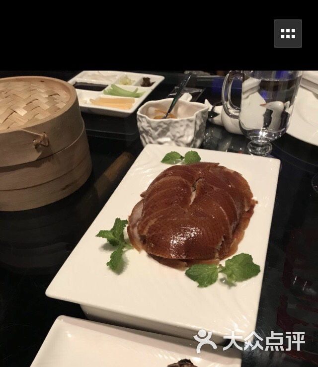 大董"酥不腻"烤鸭